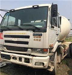 Nissan cwb459
