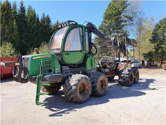 John Deere 810 E