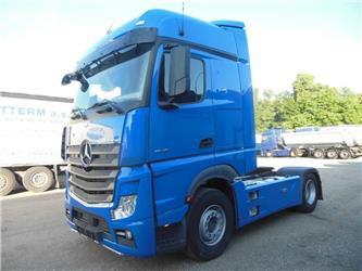 Mercedes-Benz Actros 1845