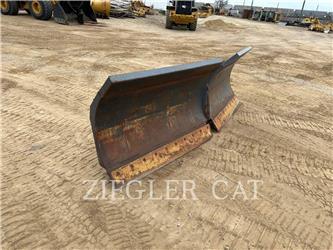 Bobcat SKID STEER LOADER 120 HYDRAULIC ANGLE SNOW PLOW
