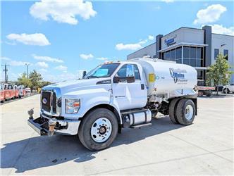 Ford F750