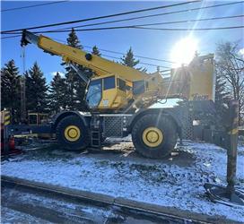 Grove RT880E