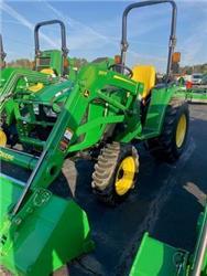 John Deere 3032E