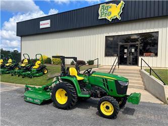 John Deere 3032E