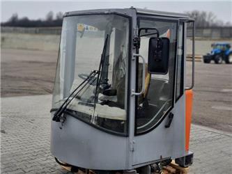Hitachi LX 290 KABINA