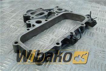Caterpillar Oil cooler housing Caterpillar 326-7402
