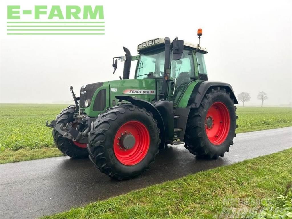 Fendt 820 com 3 Traktory