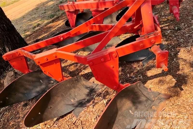  Agri-Quipment Plough Další