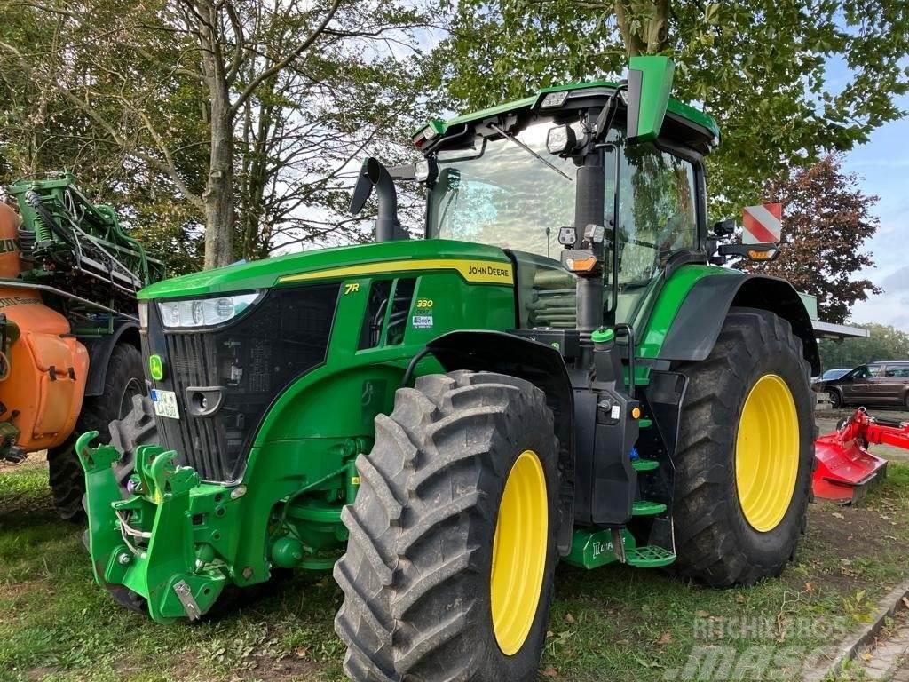 John Deere 7R 330 Traktory