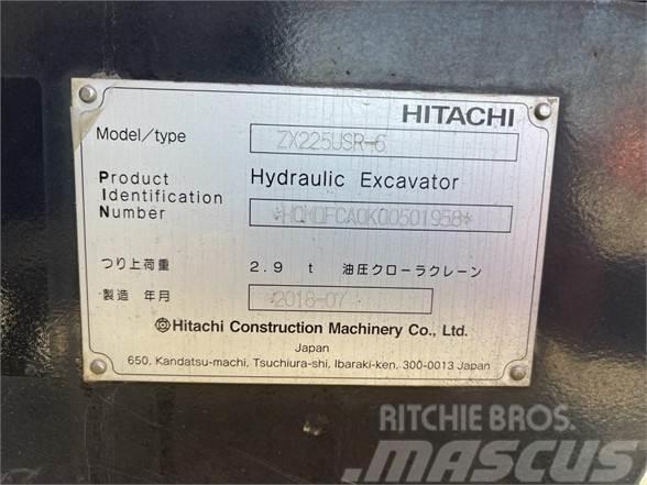 Hitachi ZX225USR-6 Pásová rýpadla