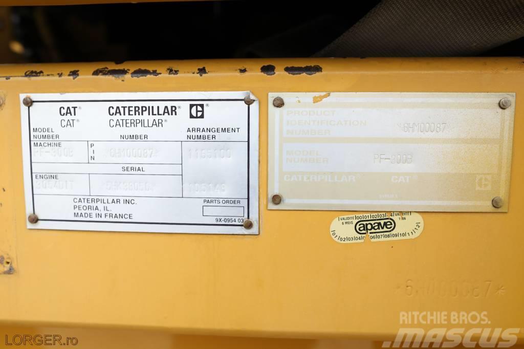 CAT PF 300 B Pneumatic tired rollers