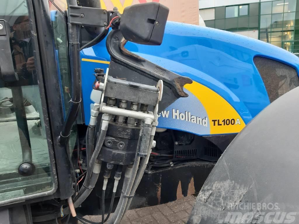 New Holland TL 100 A Traktory