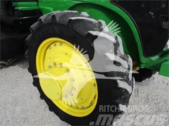 John Deere 7230R Traktory