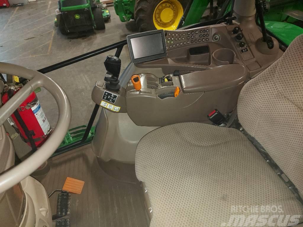 John Deere 6210 R Traktory