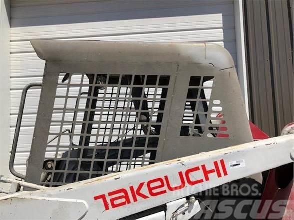 Takeuchi TL130 Smykem řízené nakladače