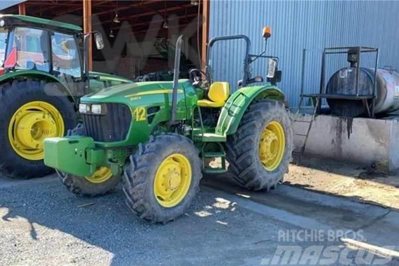 John Deere 5082E Mod Traktory
