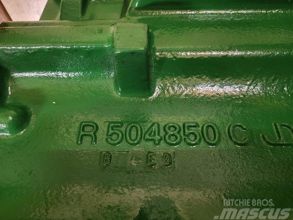 John Deere 6068 Traktory