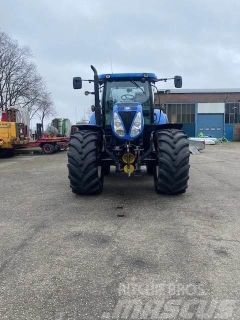 New Holland T7 210 T7.210 Traktory