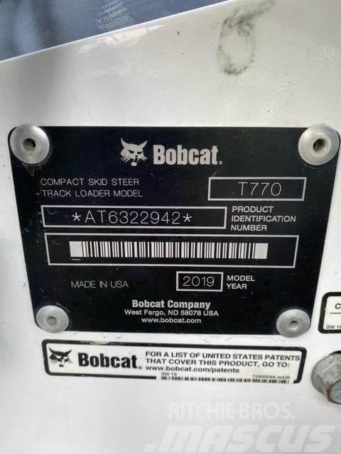 Bobcat T770 Smykem řízené nakladače
