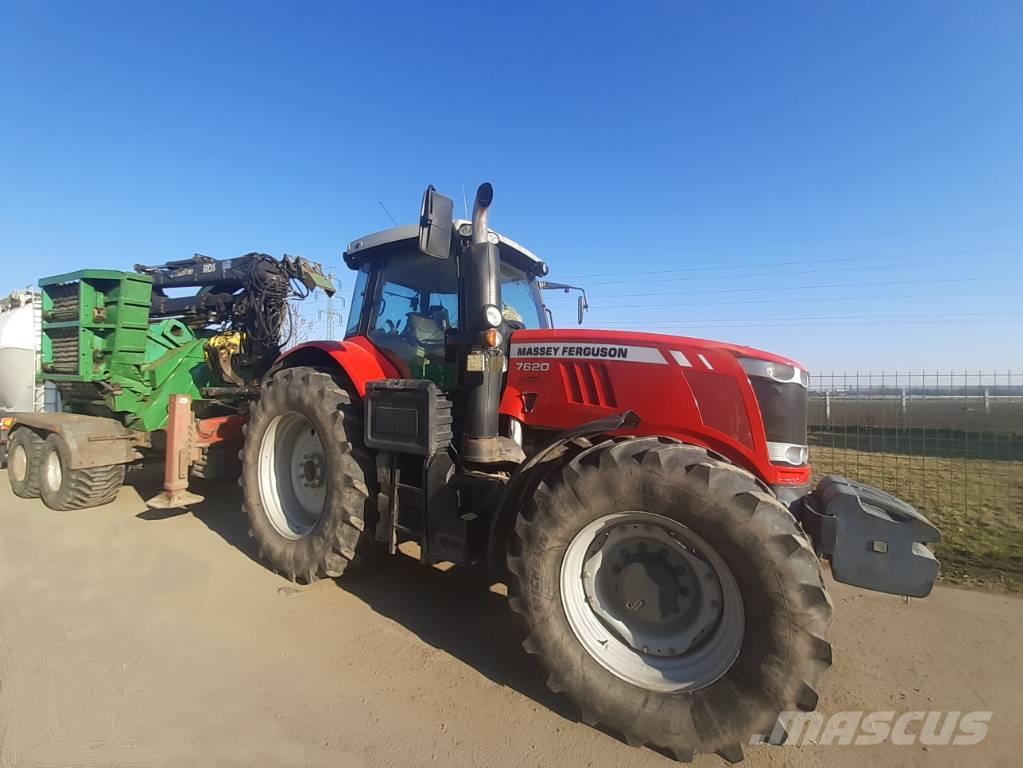 Massey Ferguson kolový traktor MF7620 Traktory