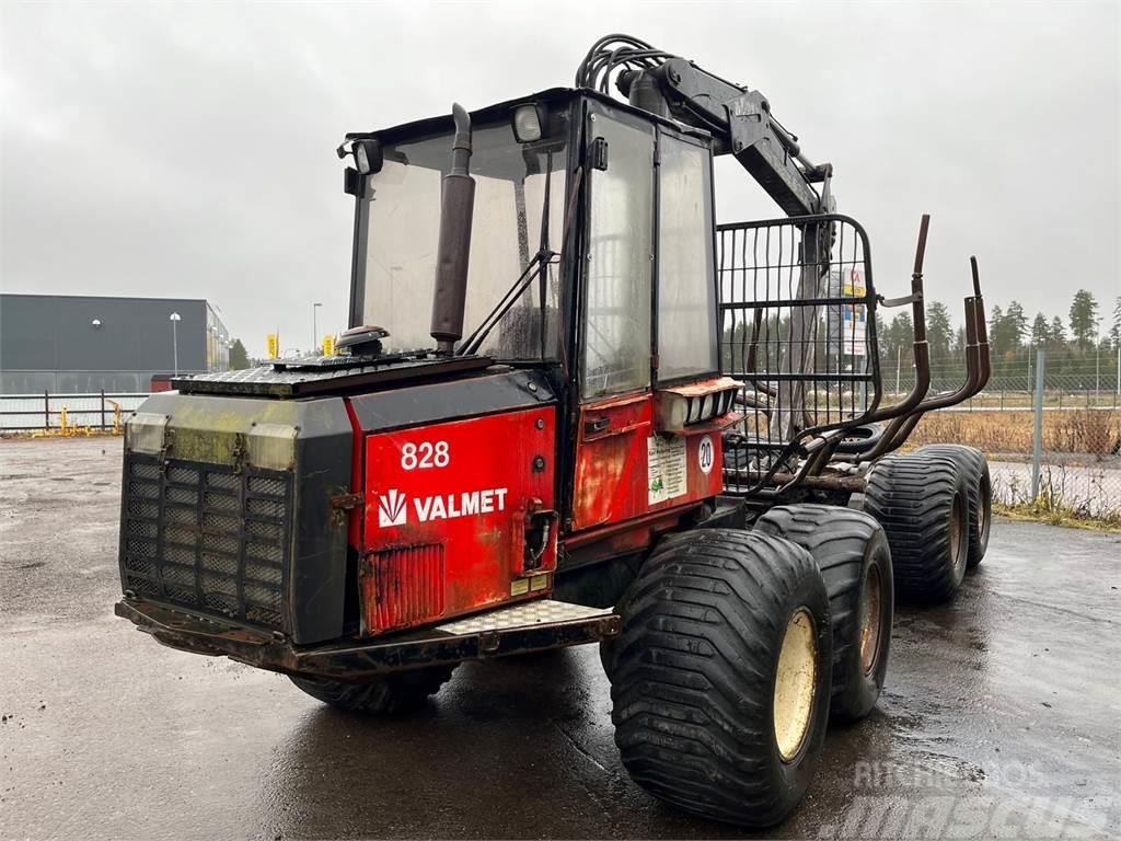 Valmet 828 Demonteras Vyvážecí traktory
