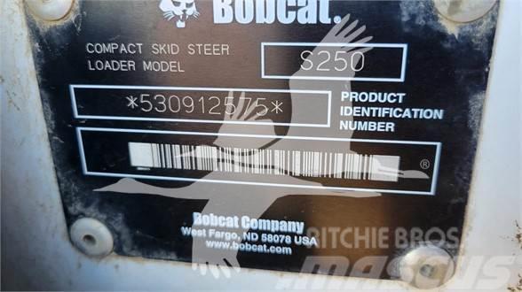 Bobcat S250 Smykem řízené nakladače