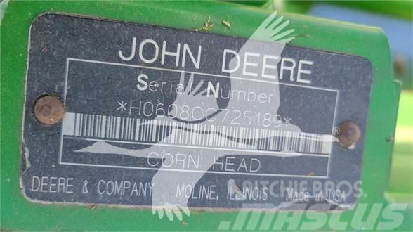John Deere 608C Kombajnové hlavice