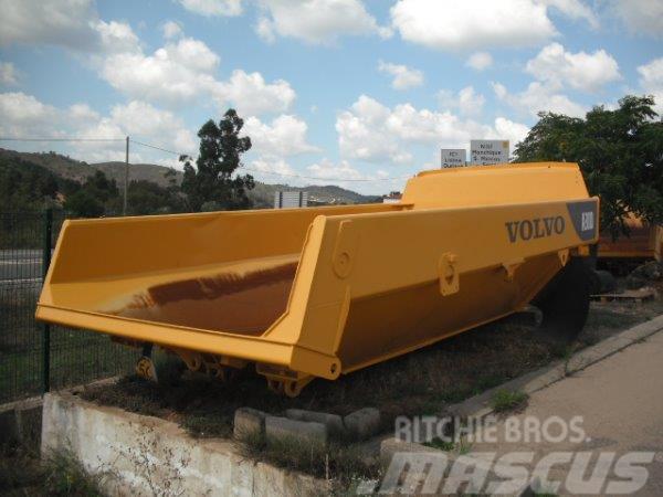 Volvo A30D  complet machine in parts Kloubové dempry