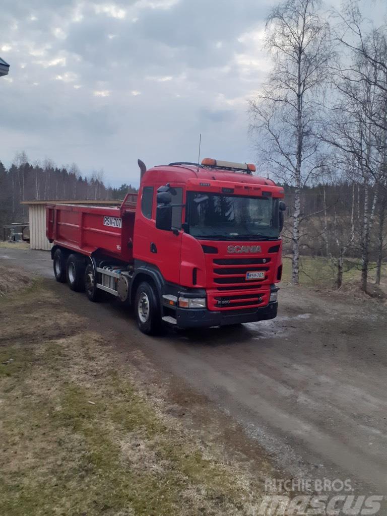 Scania R560 8x4 manuaali retarder Sklápěče