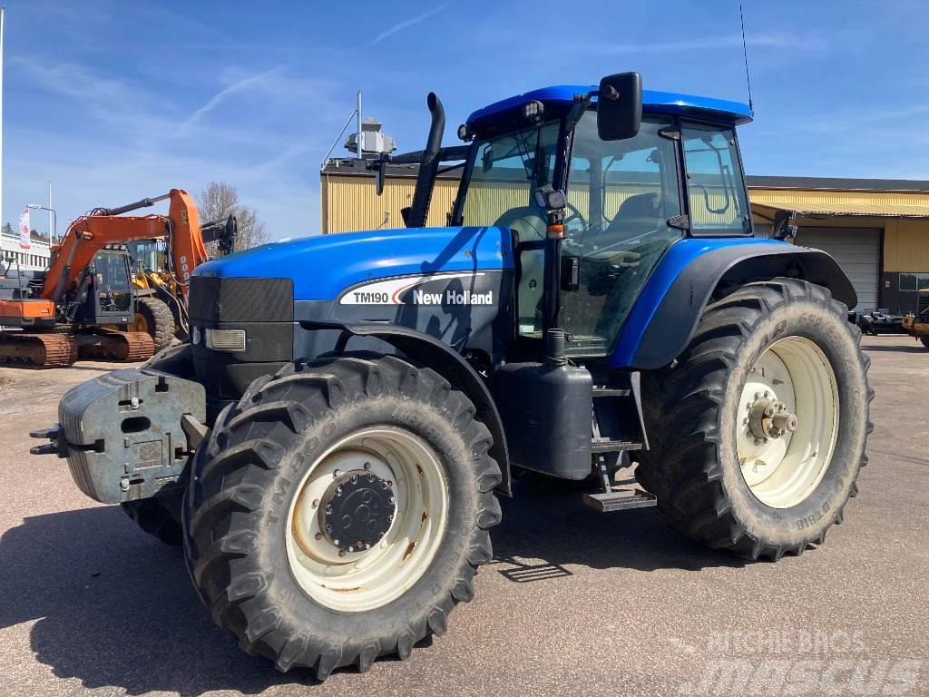 New Holland TM 190 Traktory