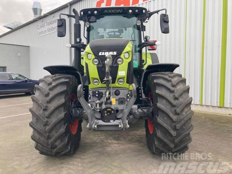 CLAAS AXION 870 Traktory