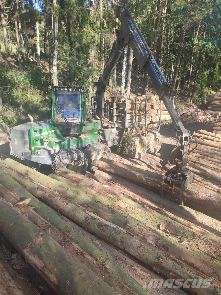 John Deere 1010G Vyvážecí traktory