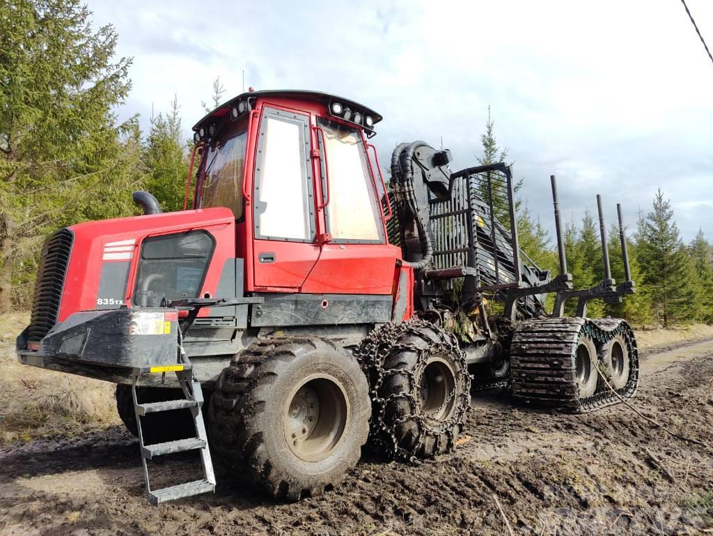 Komatsu 835TX Vyvážecí traktory