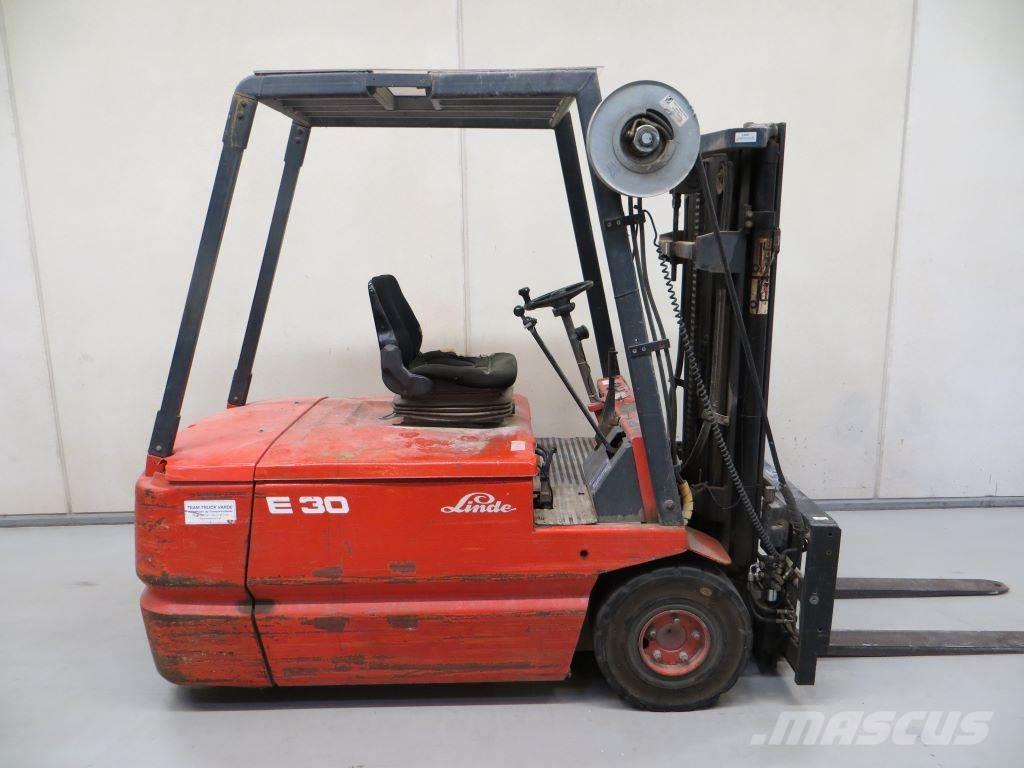 Linde E30 Akumulátorové vozíky