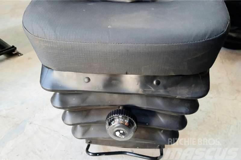  Tractor Seat With Suspension Další