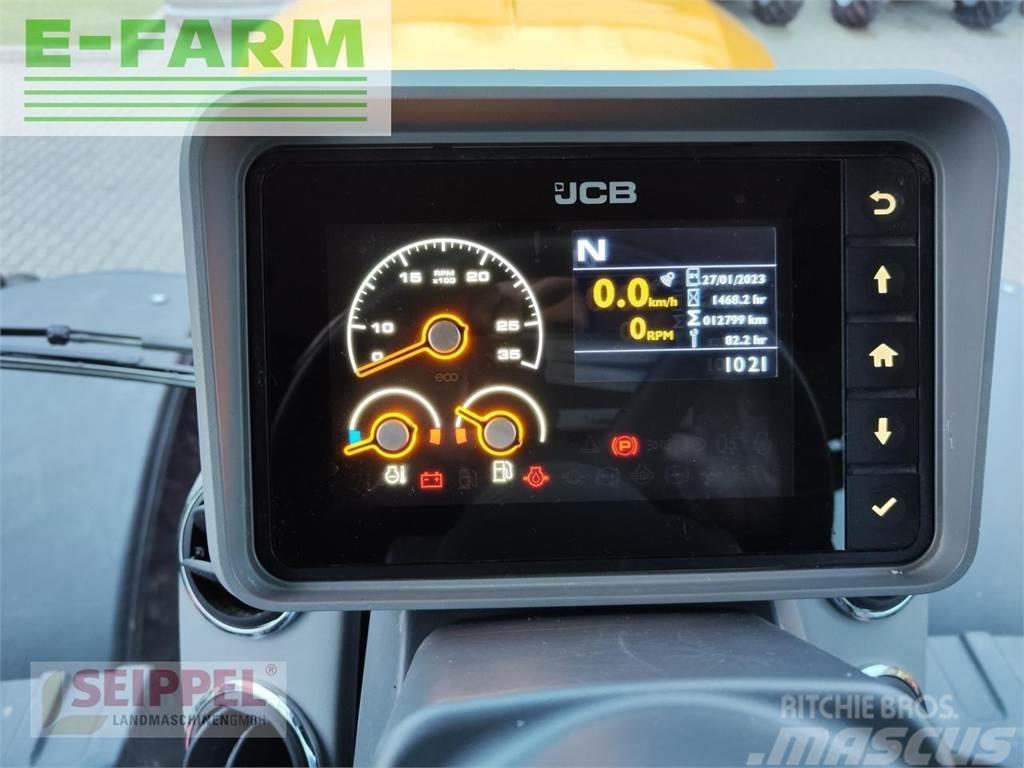 JCB fastrac 8330 Traktory