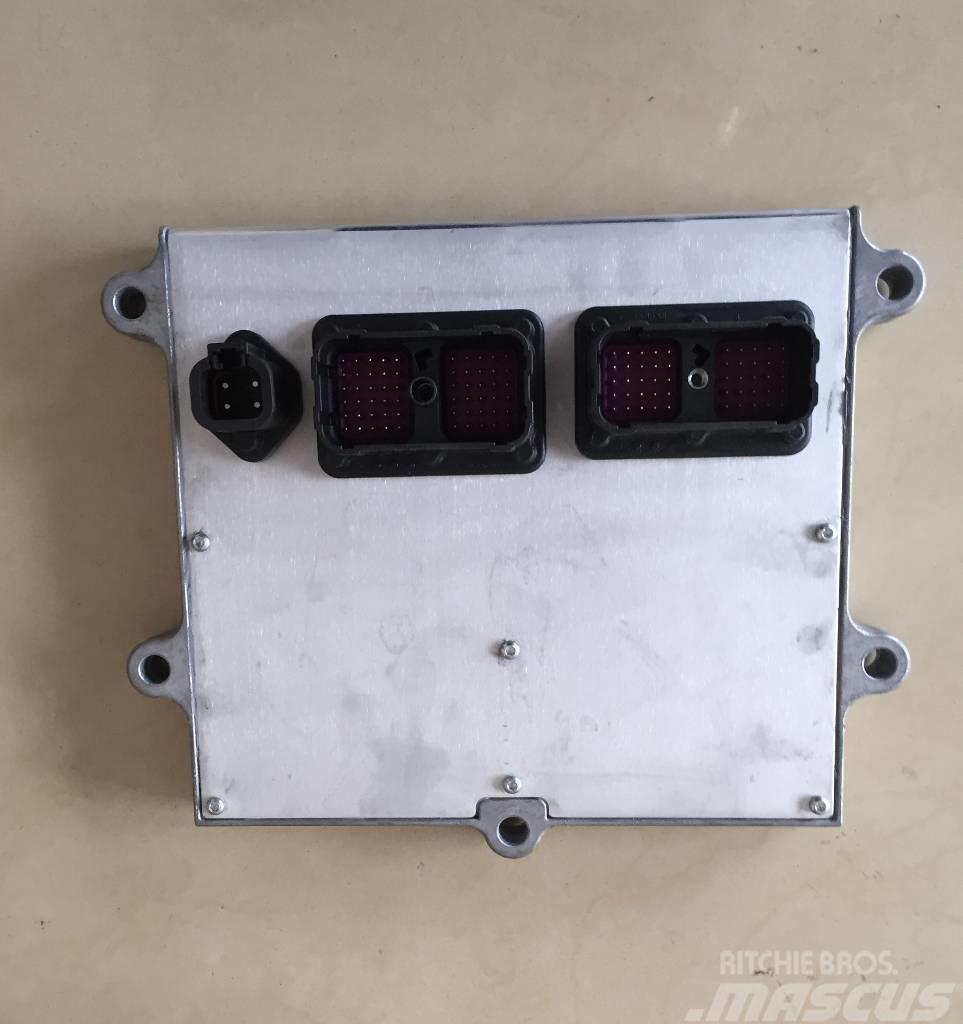 Komatsu PC200 controller 600-467-3400 Hloubkové lopaty