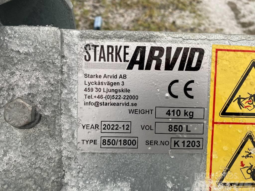  Fjärås/Starke Arvid 850/1800 Sypače písku a soli