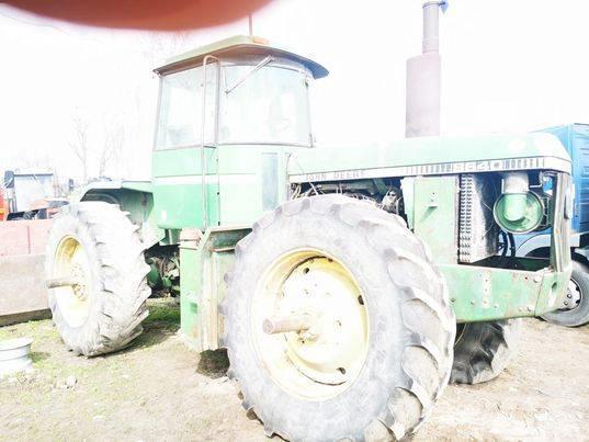 John Deere 8640 1982r Traktory