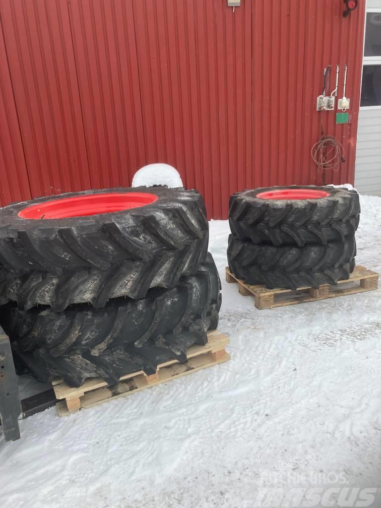  Däck och fälg 480/70R34 - 380/70R24 Další příslušenství k traktorům
