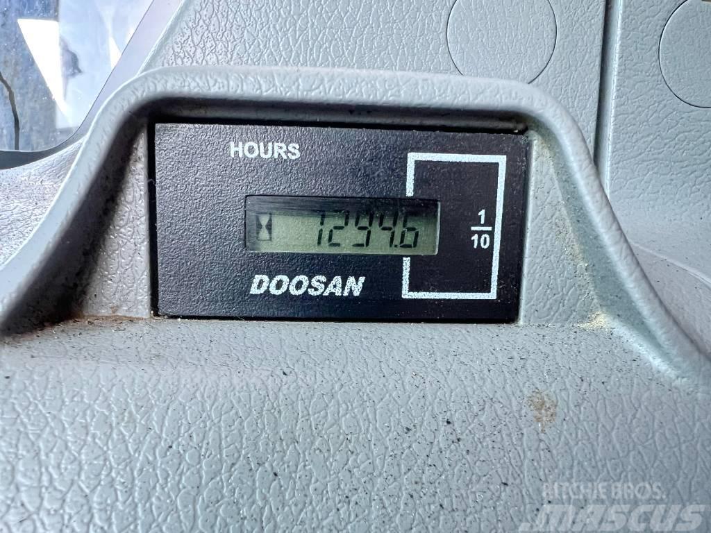 Doosan DX300LC-5 - Low Hours / Doosan DL08P Engine Pásová rýpadla