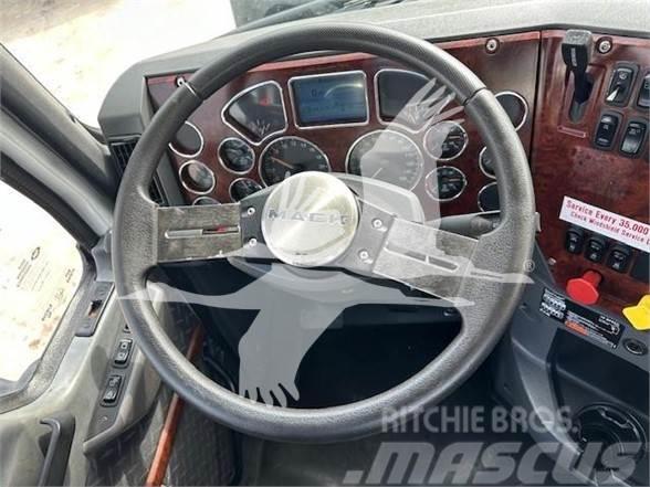 Mack PINNACLE CXU613 Tahače