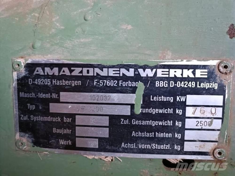 Amazone UF 1200 Nesené postřikovače
