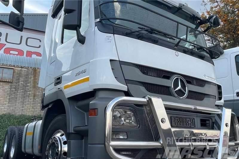 Mercedes-Benz Actros 2646 6x4 Truck Tractor Další