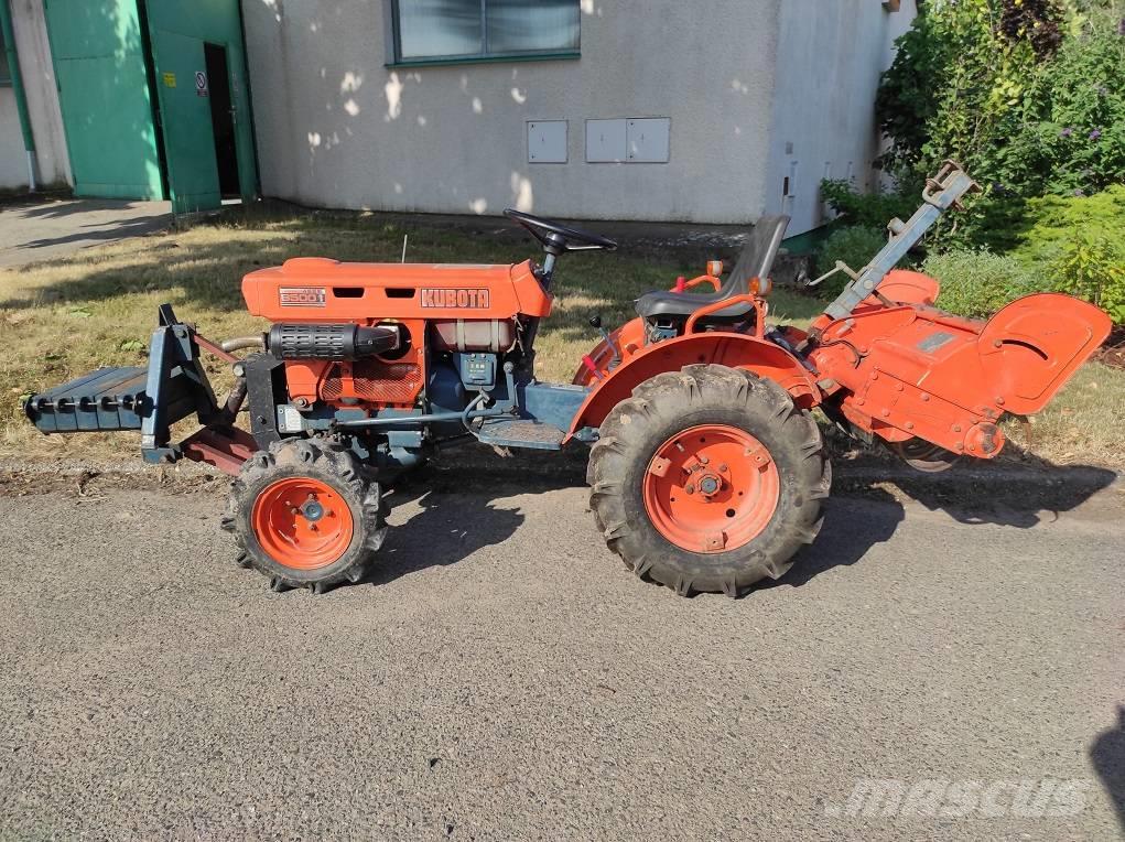 Kubota B 5001 Traktory