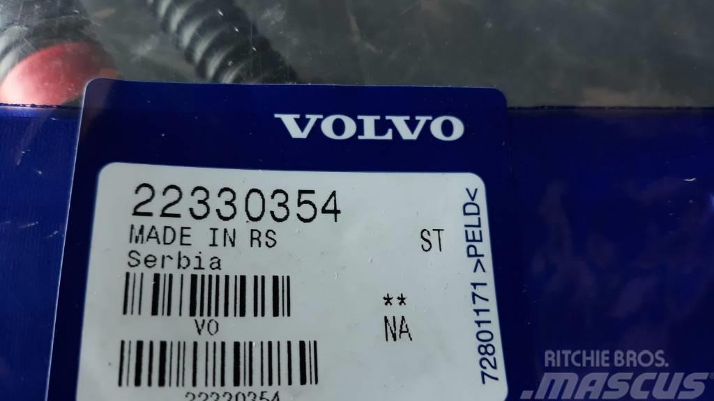 Volvo HOSE 22330354 Náhradní díly nezařazené