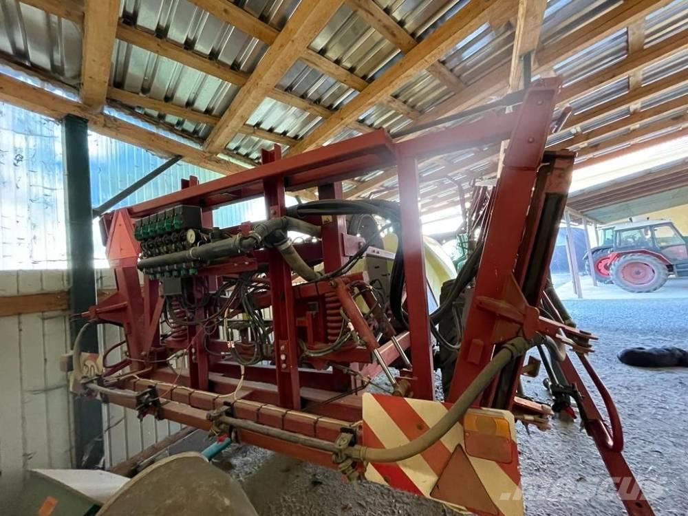Hardi Navigator 3000 Tažené postřikovače