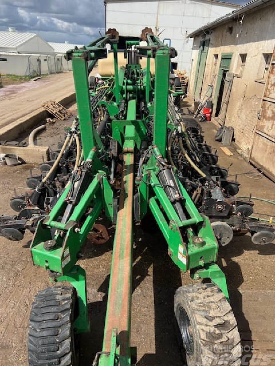 Great Plains Yield Pro Precision sowing machines