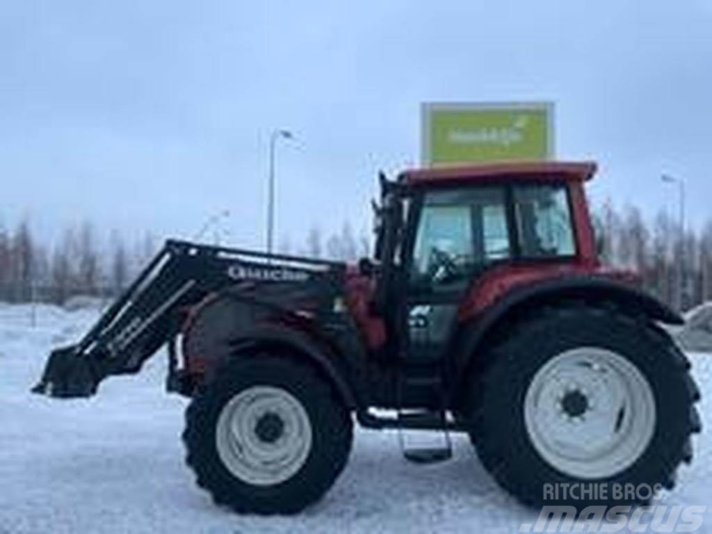 Valtra M130+EK QUICKE Q970 Traktory