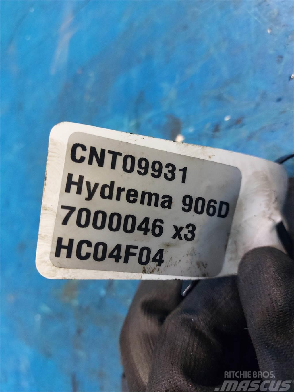 Hydrema 906D Převodovka